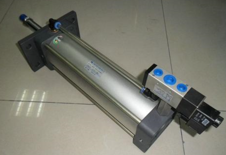 在對氣缸進行檢測壓縮壓力時哪些地方是需要我們重點關注的